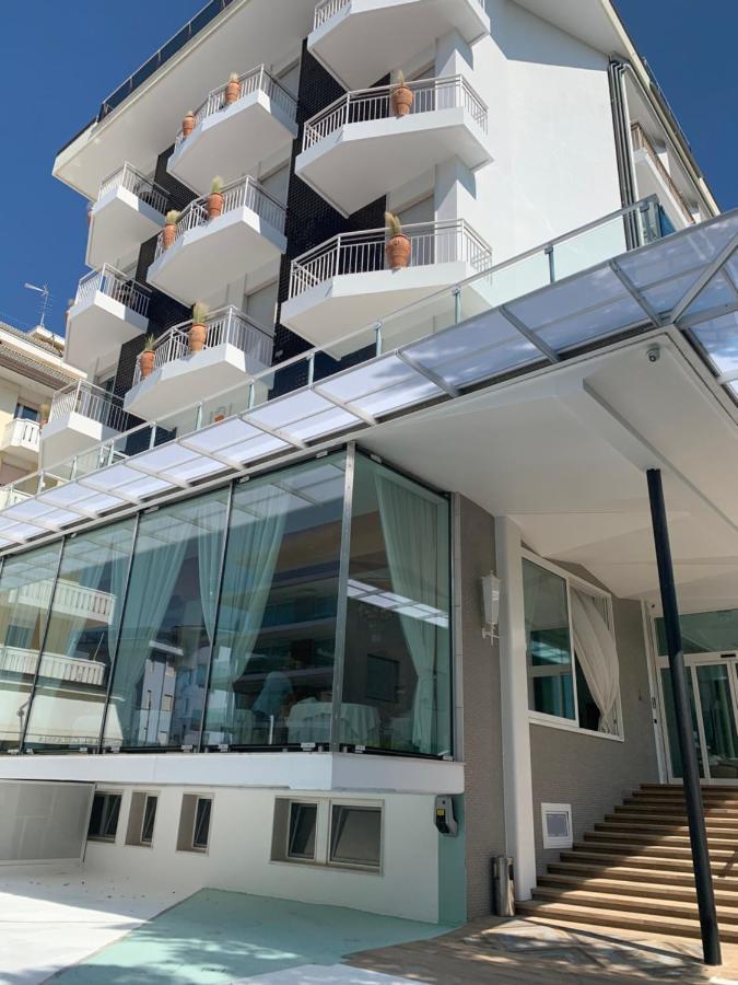 Hotel Universo Lido di Jesolo Exterior photo