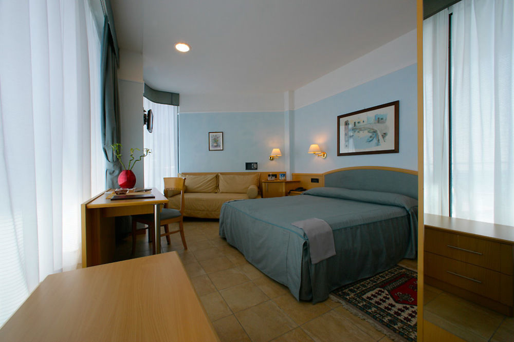 Hotel Universo Lido di Jesolo Exterior photo